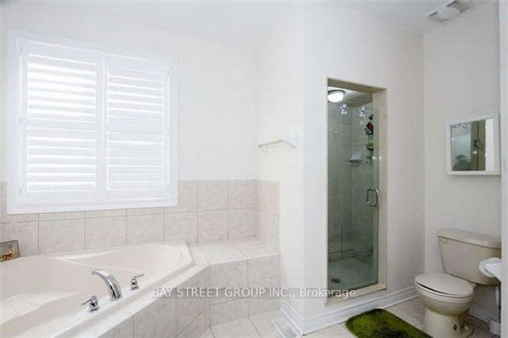 Photo 15 at 6 Everingham Circle, Wellington, Brampton