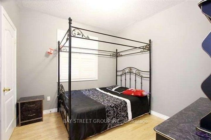 Photo 16 at 6 Everingham Circle, Wellington, Brampton