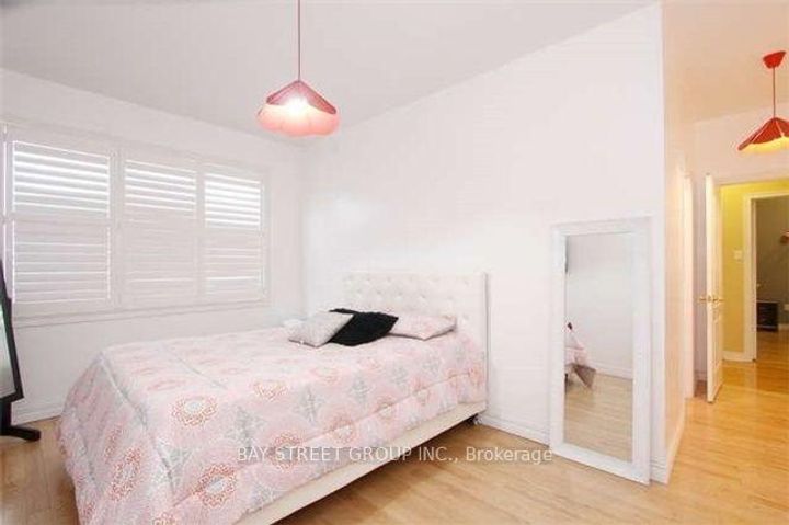 Photo 18 at 6 Everingham Circle, Wellington, Brampton