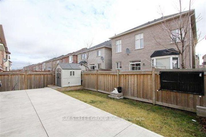 Photo 28 at 6 Everingham Circle, Wellington, Brampton