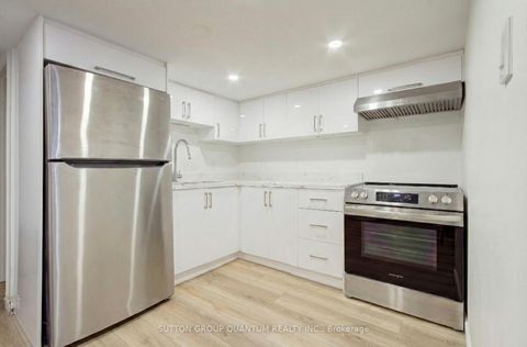 Photo 38 at 232 Pearson Avenue, Swansea, Toronto