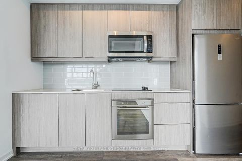 Photo 20 at 802 - 32 Forest Manor Road, Henry Farm, Toronto