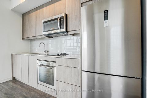 Photo 22 at 802 - 32 Forest Manor Road, Henry Farm, Toronto