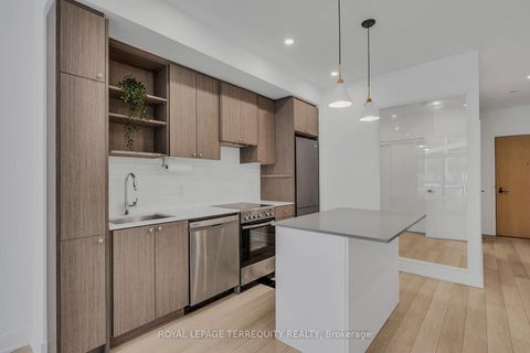 Photo 13 at 116 - 50 George Butchart Drive, CFB, Toronto