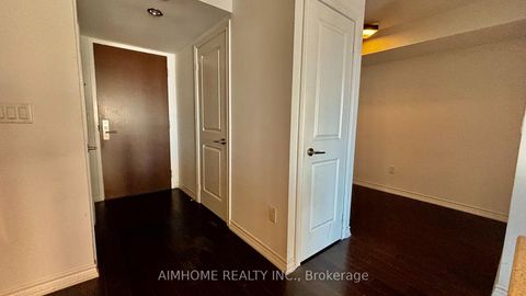 Photo 8 at 1405 - 386 Yonge Street, Bay Street Corridor, Toronto