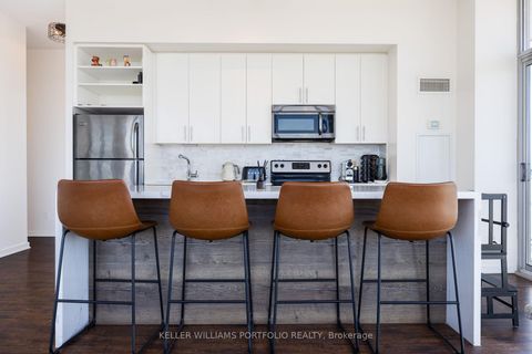 Photo 12 at 3410 - 105 The Queensway Avenue, Swansea, Toronto