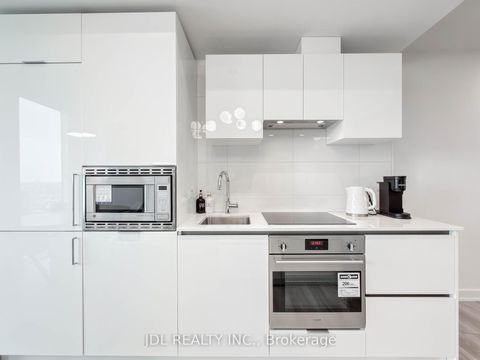 Photo 16 at 3709 - 238 Simcoe Street, Chinatown, Toronto