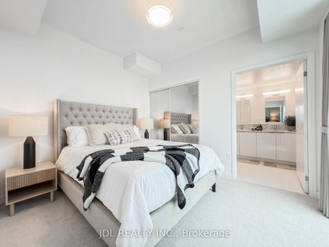 Photo 17 at 3709 - 238 Simcoe Street, Chinatown, Toronto