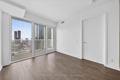 Photo 12 at 2809 - 88 QUEEN Street, Yonge Corridor, Toronto