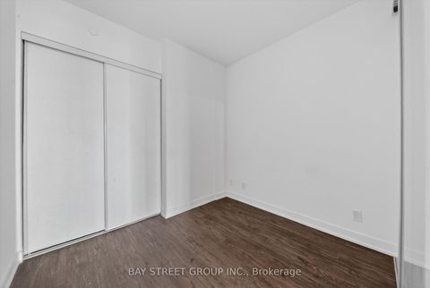 Photo 15 at 2809 - 88 QUEEN Street, Yonge Corridor, Toronto