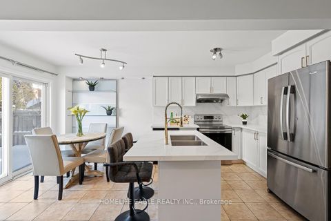 Photo 5 at 98 Lowther Avenue, Oak Ridges, Richmond Hill