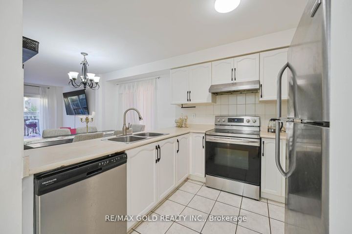 Photo 9 at 34 Earth Star Trail, Wellington, Brampton