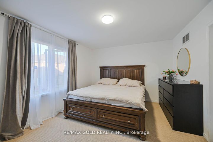 Photo 26 at 34 Earth Star Trail, Wellington, Brampton