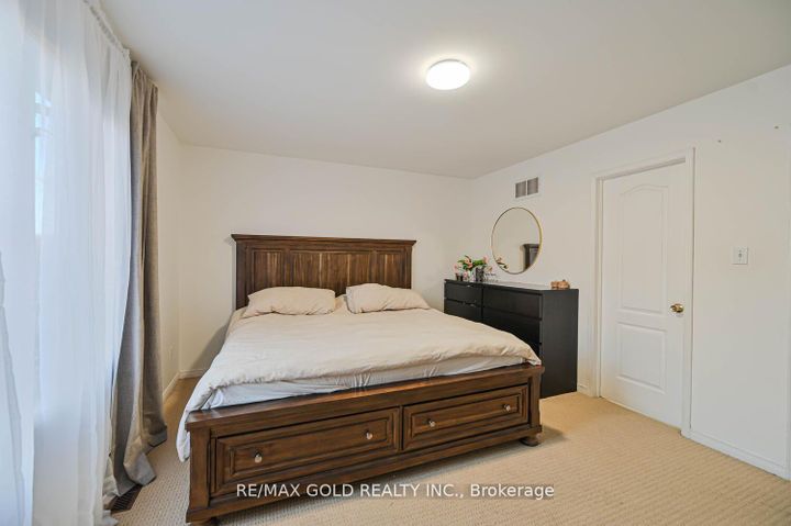 Photo 27 at 34 Earth Star Trail, Wellington, Brampton