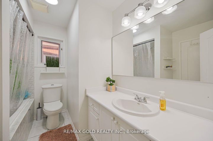 Photo 35 at 34 Earth Star Trail, Wellington, Brampton