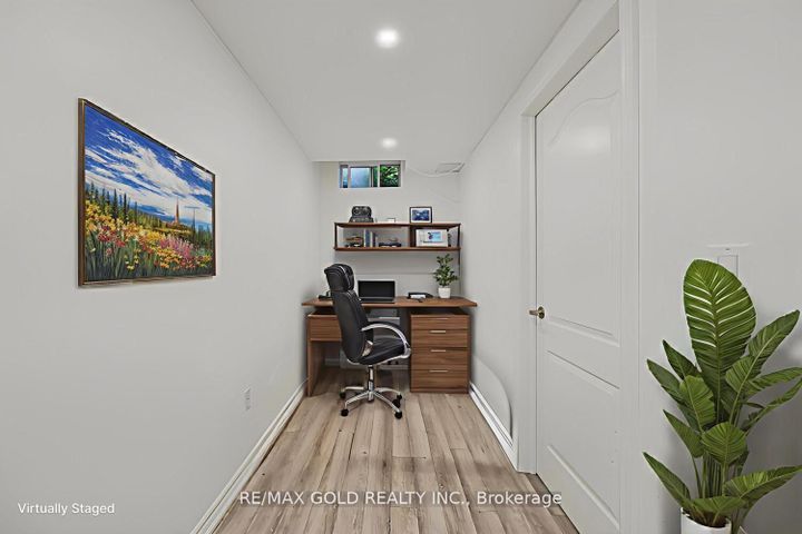 Photo 37 at 34 Earth Star Trail, Wellington, Brampton