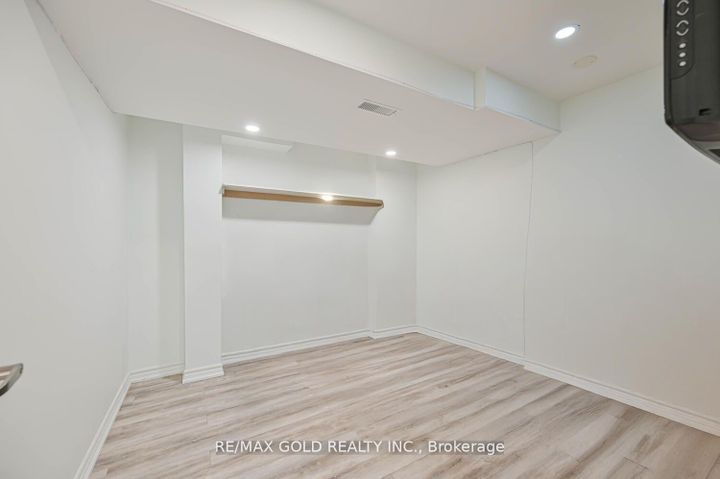 Photo 42 at 34 Earth Star Trail, Wellington, Brampton