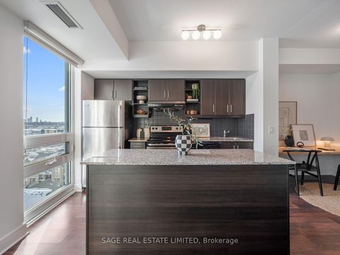 Photo 9 at 909 - 35 Brian Peck Crescent, Thorncliffe Park, Toronto