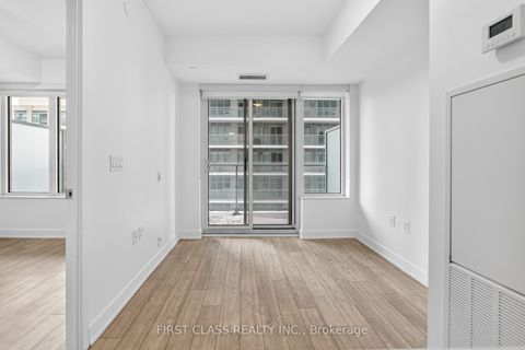 Photo 11 at 1615 - 195 Redpath Avenue, Mount Pleasant West, Toronto