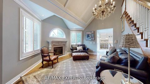 Photo 6 at 27 Theresa Circle, Kleinburg, Vaughan