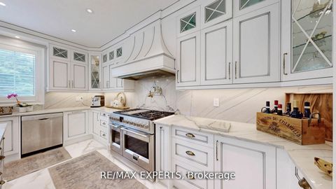 Photo 16 at 27 Theresa Circle, Kleinburg, Vaughan