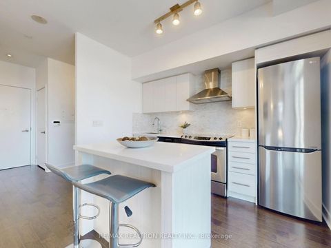 Photo 13 at Ph03 - 58 Orchard View Boulevard, Eglinton, Toronto