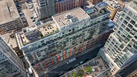 Photo 2 at 324 - 21 Nelson Street, Waterfront Communities C1, Toronto