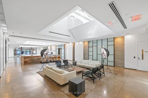 Photo 11 at 721 - 1030 King Street W, Niagara, Toronto