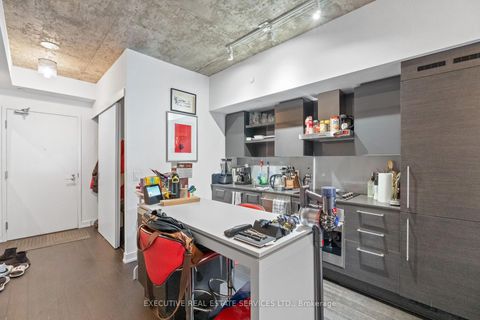 Photo 17 at 721 - 1030 King Street W, Niagara, Toronto