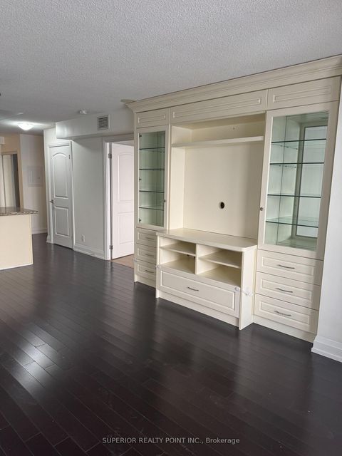 Photo 6 at 809 - 1070 Sheppard Avenue W, York University Heights, Toronto