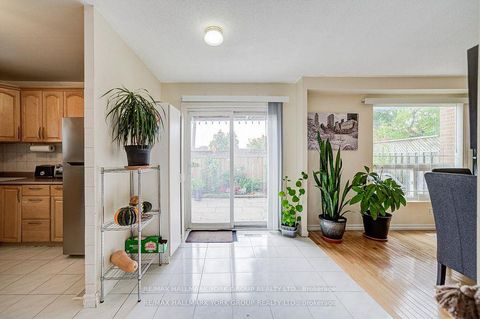 Photo 3 at 9 Bur Oak Way, Jane Heights, Toronto