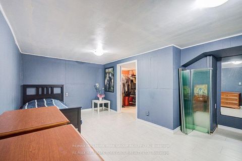 Photo 15 at 9 Bur Oak Way, Jane Heights, Toronto