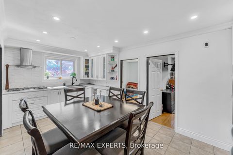 Photo 11 at 81 Hagar Avenue, Smythe, Toronto