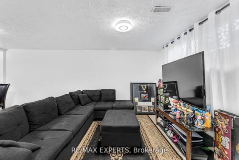 Photo 35 at 81 Hagar Avenue, Smythe, Toronto