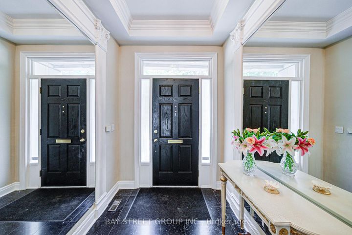 Photo 1 at 529 Davenport Road, Casa Loma, Toronto