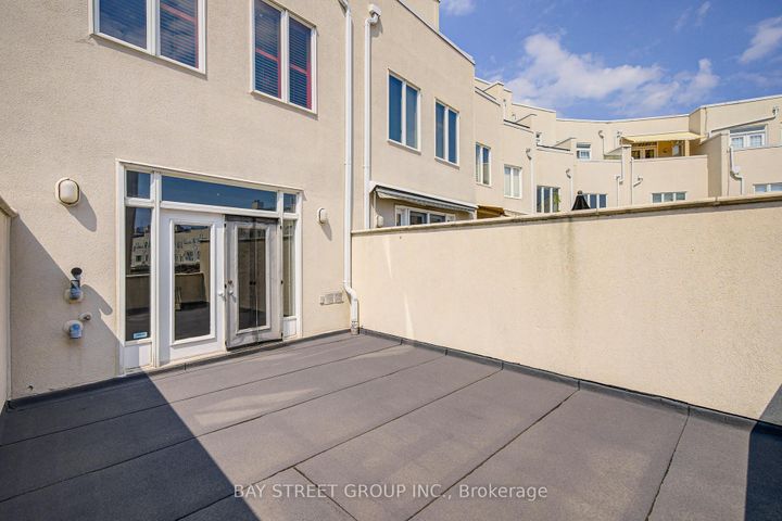 Photo 21 at 529 Davenport Road, Casa Loma, Toronto