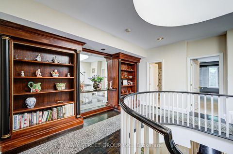 Photo 11 at 529 Davenport Road, Casa Loma, Toronto