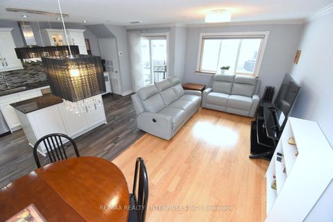 Photo 5 at 119 - 2001 Bonnymede Drive, Clarkson, Mississauga