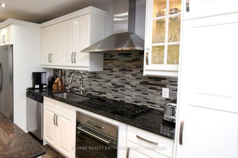 Photo 12 at 119 - 2001 Bonnymede Drive, Clarkson, Mississauga
