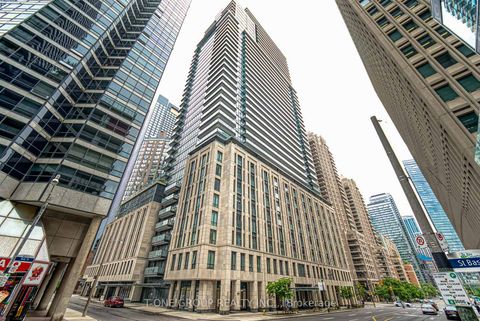 Photo 3 at 720 - 955 Bay Street, Bay Street Corridor, Toronto