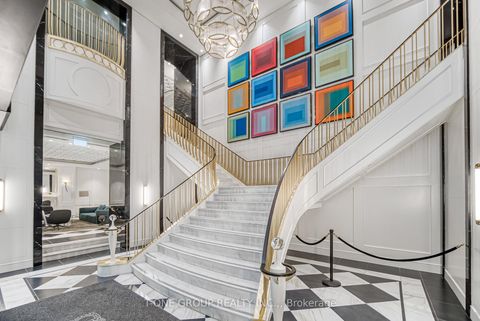 Photo 4 at 720 - 955 Bay Street, Bay Street Corridor, Toronto