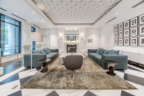 Photo 5 at 720 - 955 Bay Street, Bay Street Corridor, Toronto