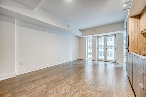 Photo 17 at 720 - 955 Bay Street, Bay Street Corridor, Toronto