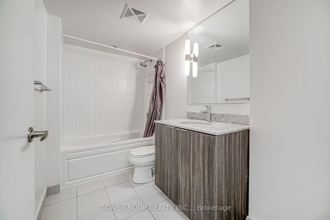 Photo 31 at 720 - 955 Bay Street, Bay Street Corridor, Toronto