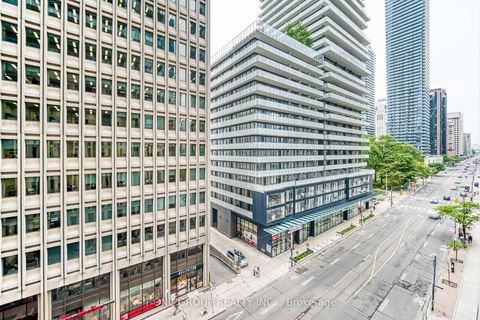 Photo 33 at 720 - 955 Bay Street, Bay Street Corridor, Toronto