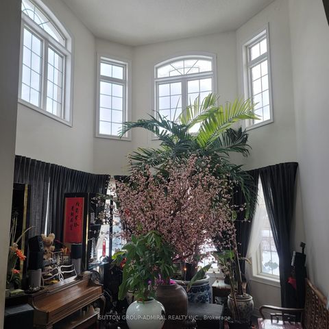 Photo 3 at 78 Pieta Place, Vellore Village, Vaughan