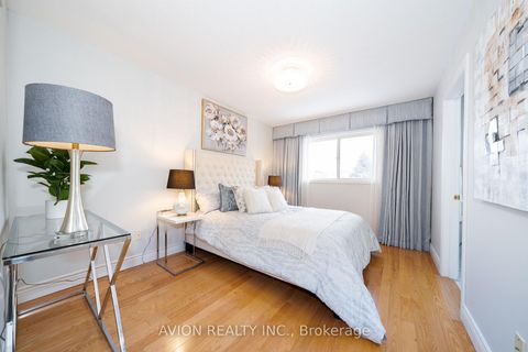 Photo 30 at 27 Indigo Street, Rouge Woods, Richmond Hill