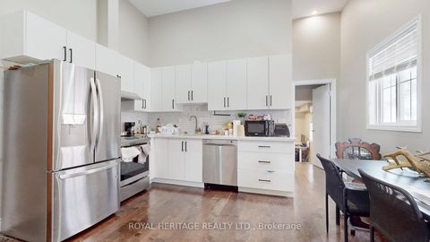 Photo 2 at 100 Cromwell Avenue, Vanier, Oshawa