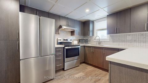 Photo 8 at 100 Cromwell Avenue, Vanier, Oshawa