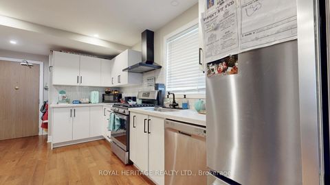 Photo 14 at 100 Cromwell Avenue, Vanier, Oshawa